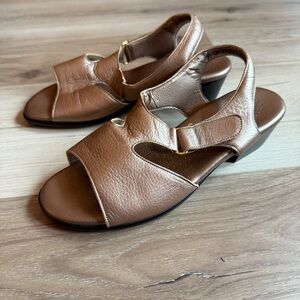SAS Women's Brown‎ Sandals